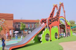 -季高兔窝窝亲子园(上海薰衣草公园店)