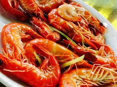 -三亚火车头万人海鲜广场