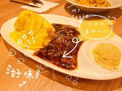 -玛格萝妮比萨屋(四平店)