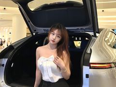 -小鹏汽车体验中心(苏州龙湖狮山天街店)