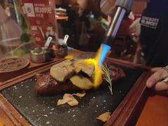 -MR.ROCKY洛奇先生·西餐&酒吧(琶醍店)