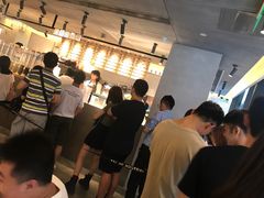 等位区-喜茶(中山利和新地店)