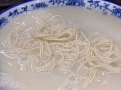 -雪琴面馆富安特色鱼汤面(城中花园店)