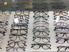 -潘多拉眼镜·蔡司依视路明月(潘家园店)