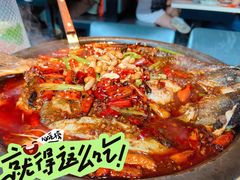 -鸣记脆皮烤鱼·海鲜烤鱼(三八广场店)