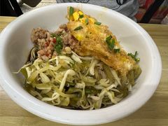 辣肉咸菜拌面-陀块头面馆(梅岭南路店)