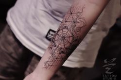 -见雾TATTOO STUDIO