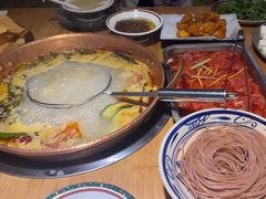 -洱火云南酸菜牛肉火锅(石景山当代商城店)