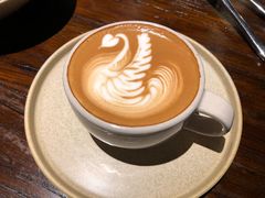 -Brut Eatery Wine Bar & Restaurant (建国东路店)
