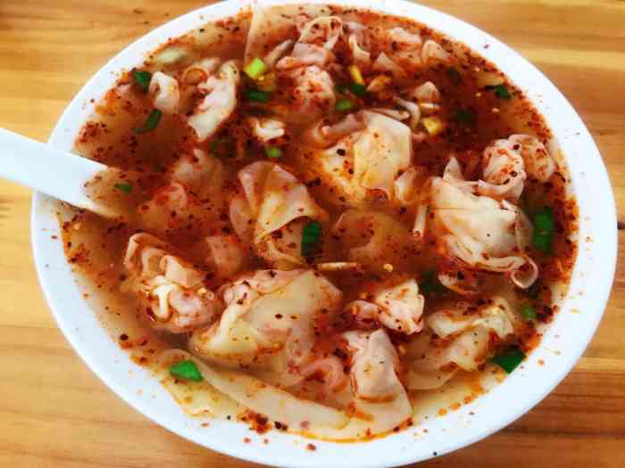 安庆馄饨店-"路过的时候看到生意挺火爆,买一份带回去尝.