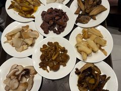 -天宜隆蘑菇宴火锅(石景山旗舰店)