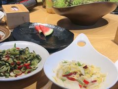 -头上红煨盐鸡·非遗院子餐厅