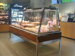 面包甜点陈列柜-巴黎贝甜·生日蛋糕(杭州文二路店)