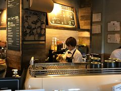 -星巴克(武康路店)