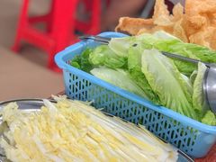 娃娃菜-威邵鸡煲(西华路总店)