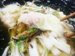 馄饨年糕-八角饮楼(虹桥店)