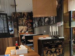 -蟹黄鱼·海派深夜面馆(巨鹿路店)