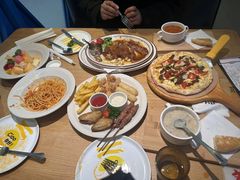 -菲滋意式餐厅(临平万达店)