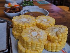 -毛辣果·贵州红酸汤牛肉火锅(西单店)