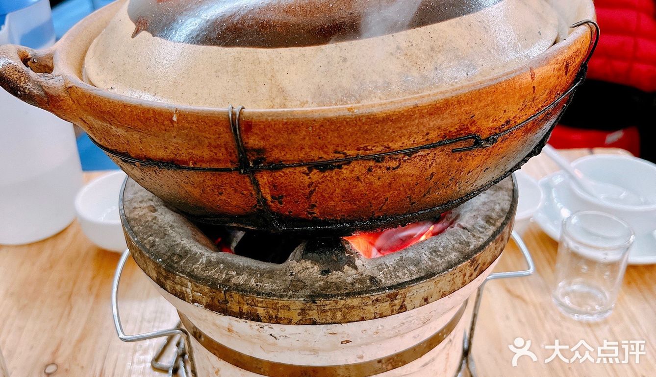 埋单也才490元，着实是近来吃得最便宜又饱的一顿