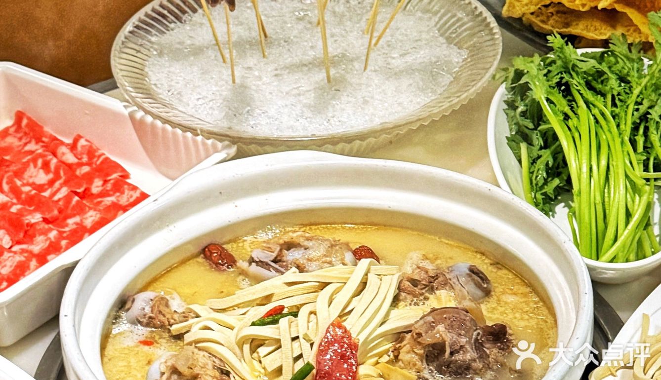 啤酒一元一瓶，饮料免费自助！晚上开门一直到早上