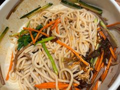 鸡丝凉米线-云海肴·汽锅鸡·云南菜(美罗城店)