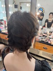 -红馆妆造(中央大街店)