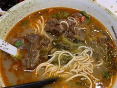 酸菜牛肉面-金杨拉面王小吃面馆·牛三宝面·红烧牛肉粉