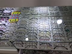 -罗创丹阳眼镜(童卫路店)