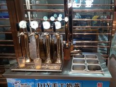 -锤头鲨毛肚海鲜烤肉自助餐厅(国购广场店)