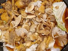 -粘豆包铁锅炖二部(温泉街店)