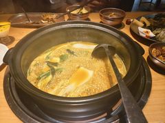 -一朵菌·野生菌探索家火锅(南亚店)