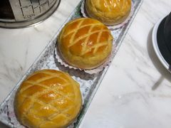 酥皮水牛奶菠萝包-陶陶居酒家(海岸城店)