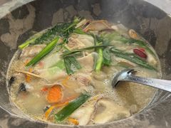 -姚记抚仙湖石锅鱼庄