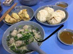 鲜肉馄饨-天天锅贴王(迎凤街店)