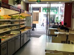 面包甜点陈列柜-杨国福麻辣烫(南海万达店)