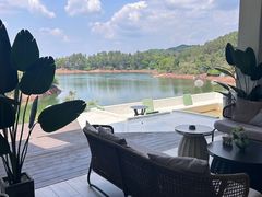 -华凌山庄·隐湖栖