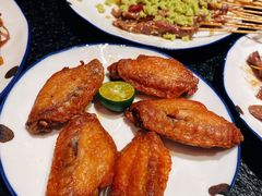-何妹湿辣牛肉·粤式烧烤砂煲(桂雅路店)