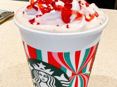 红颜草莓芝士拿铁-星巴克臻选(莘庄仲盛店)