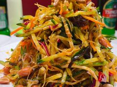 -胖太太四川麻辣排骨串(镇江路分店)