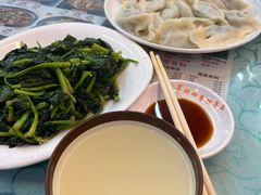 -东北四季饺子王(华山路店)