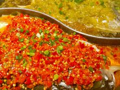 -阿瓦山寨·湘菜现炒·剁椒鱼头王(咸阳总店)