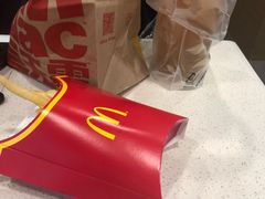 双层板烧鸡腿堡-麦当劳(广州南站店)