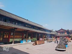 -峨眉山报国寺