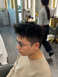 -即型男士理发工作室