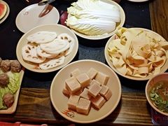 -在蜀里·一米肥牛老火锅(黄埔店)