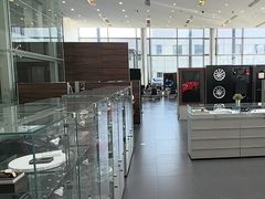 -天津波士信达奔驰4S店(卫津南路店)