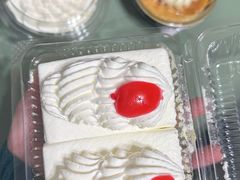 -红宝石·鲜奶小方·海派西点房(南丹店)