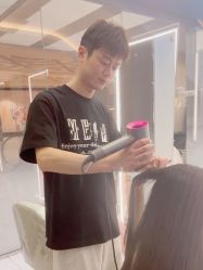 -PE SALON