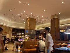-亚龙湾希尔顿自助餐厅·海鲜·烧烤·沙滩BBQ·现场乐队